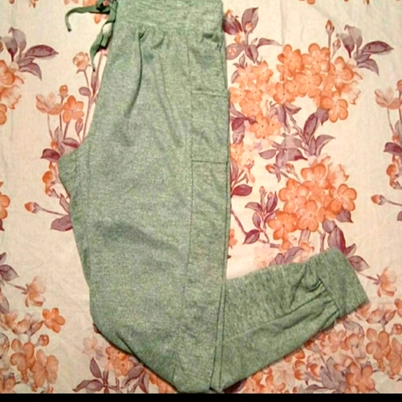 NWT Women's Pajama Set - Picture 8 of 8